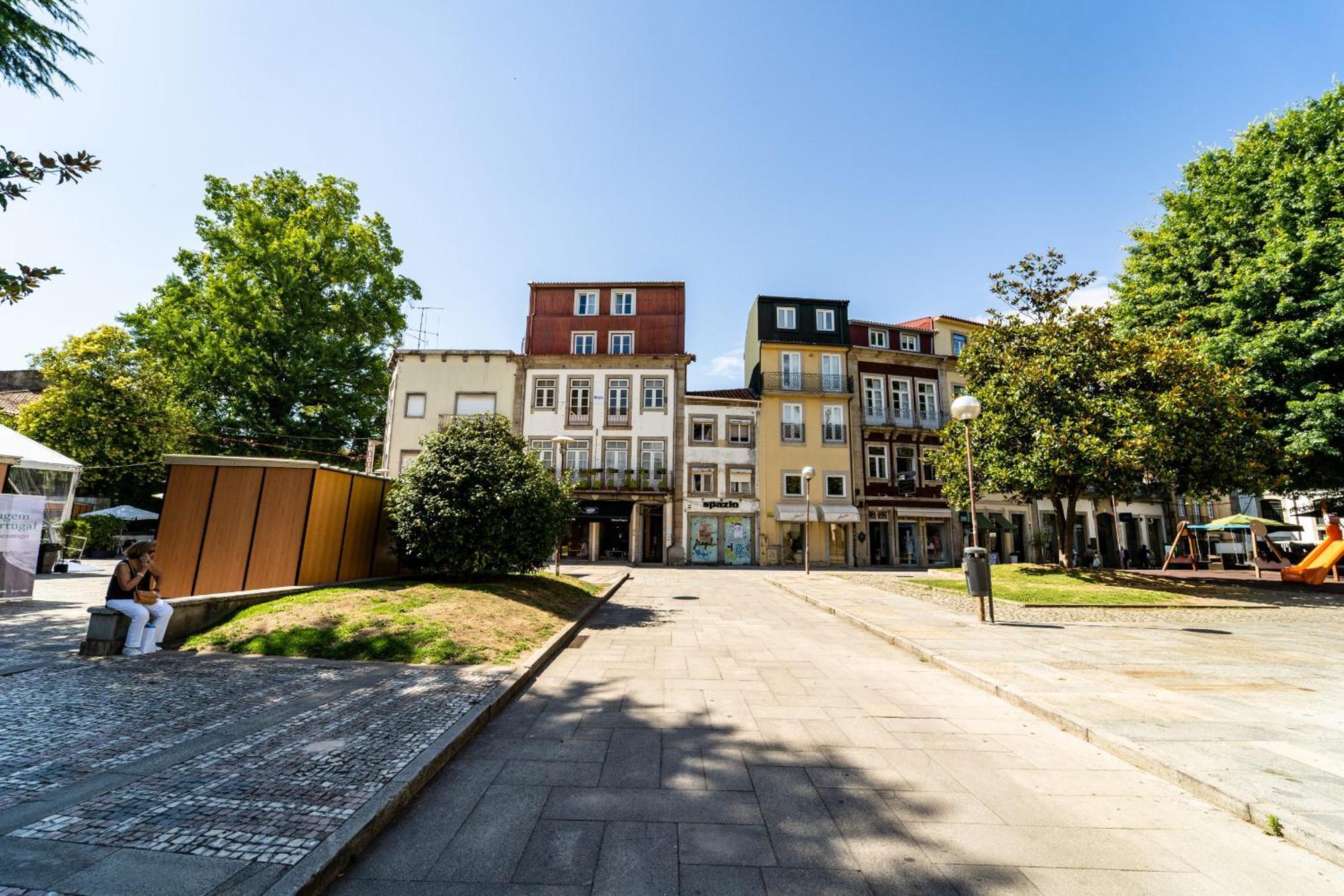 On The Square Flat - City Center By House And People Braga Eksteriør bilde